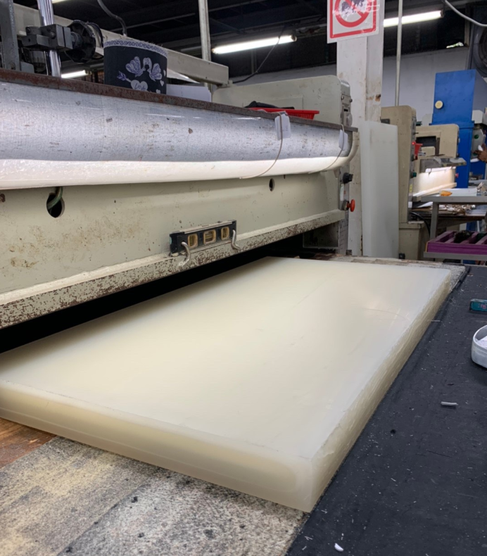 Polypropylene cutting board